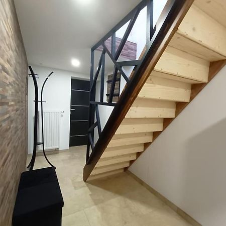 Appartement Independant La Tour Des Tuileries Aydoilles Zewnętrze zdjęcie