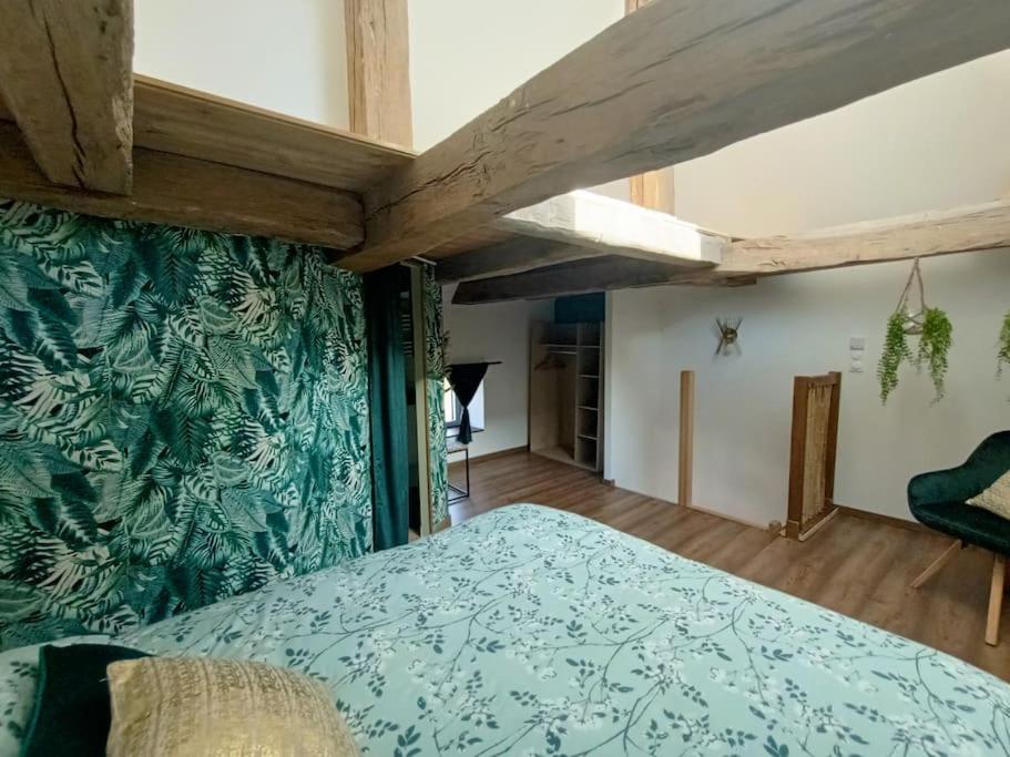 Appartement Independant La Tour Des Tuileries Aydoilles Zewnętrze zdjęcie