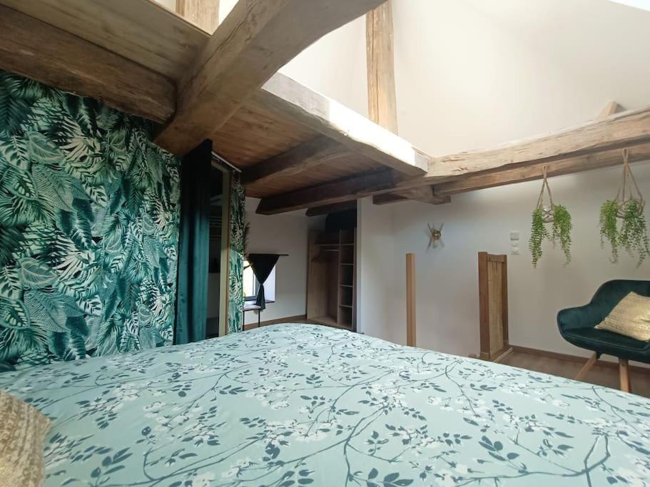 Appartement Independant La Tour Des Tuileries Aydoilles Zewnętrze zdjęcie