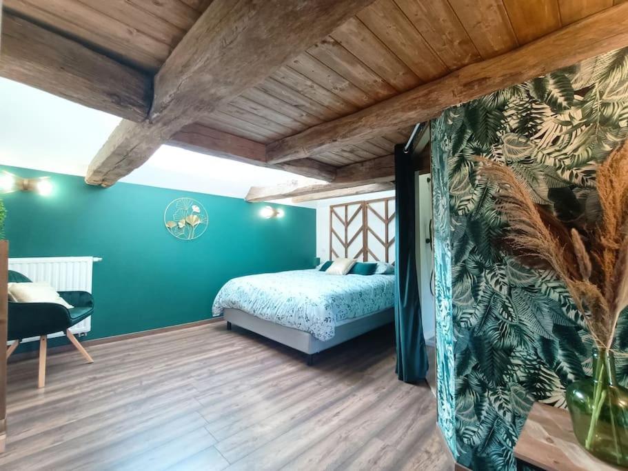 Appartement Independant La Tour Des Tuileries Aydoilles Zewnętrze zdjęcie